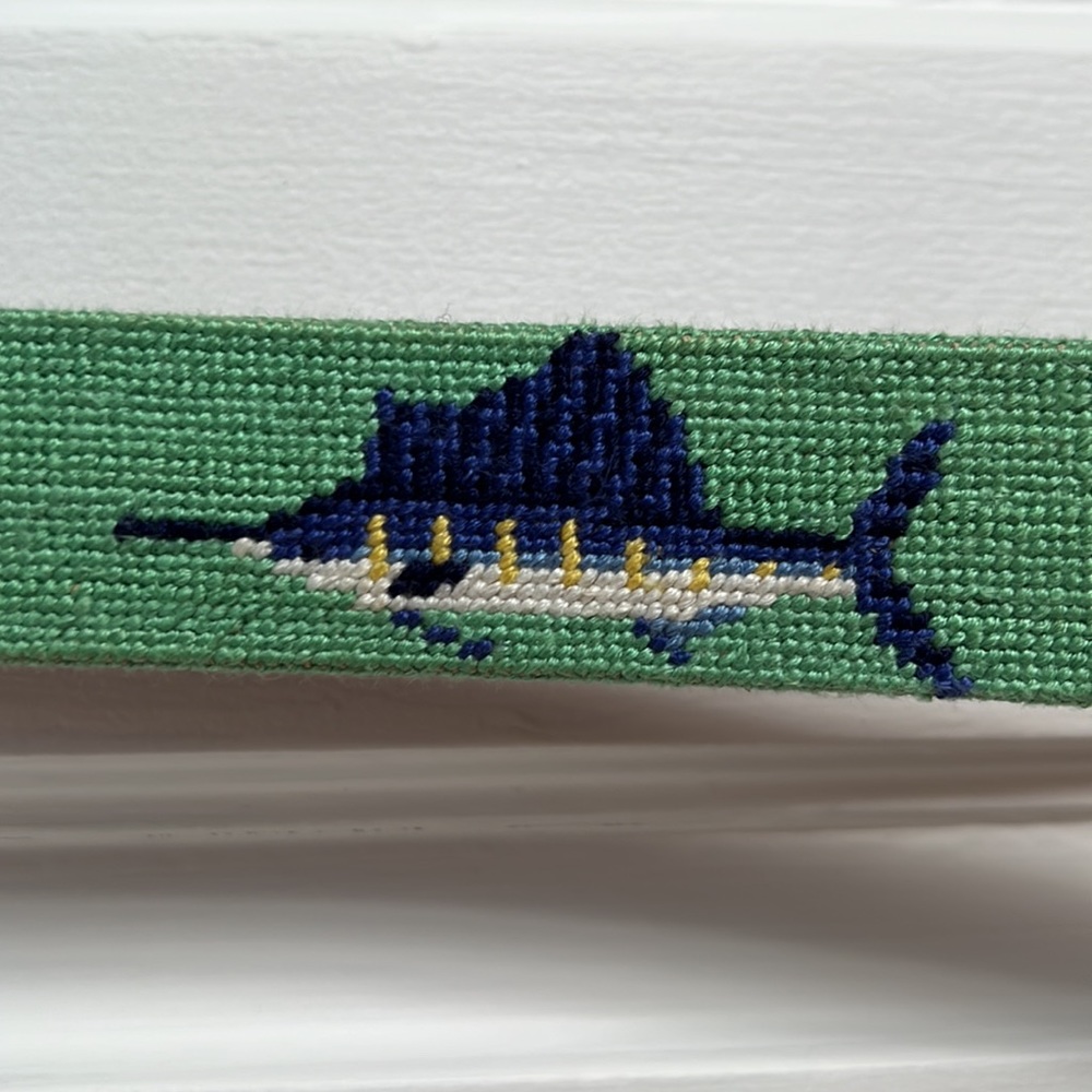 Smathers and Branson mens belt sail fish